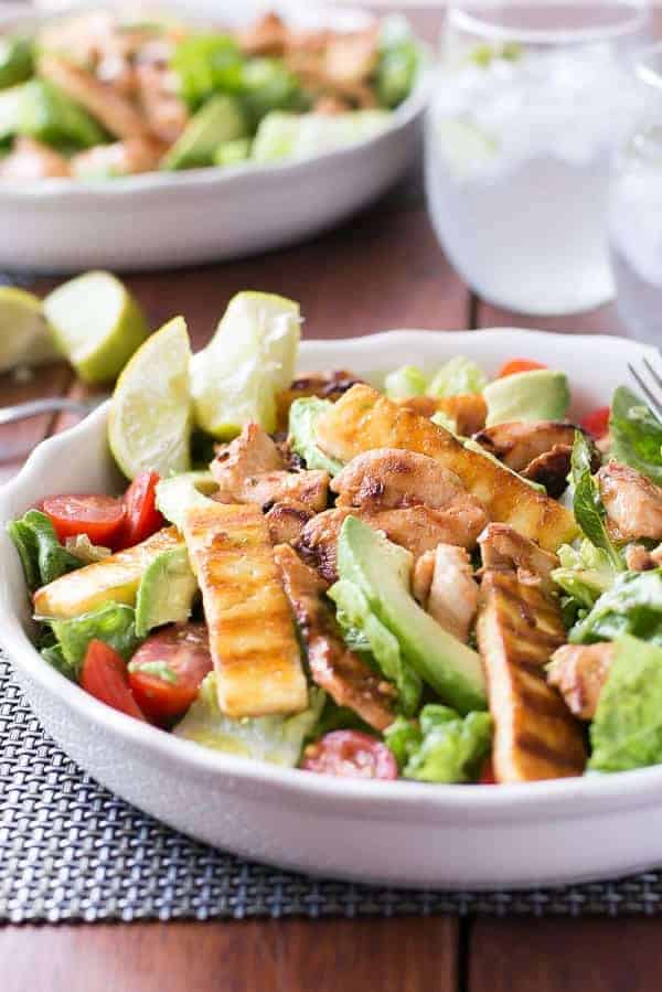 Low Carb Chicken Halloumi Salad: Deliciously Balanced & Filling